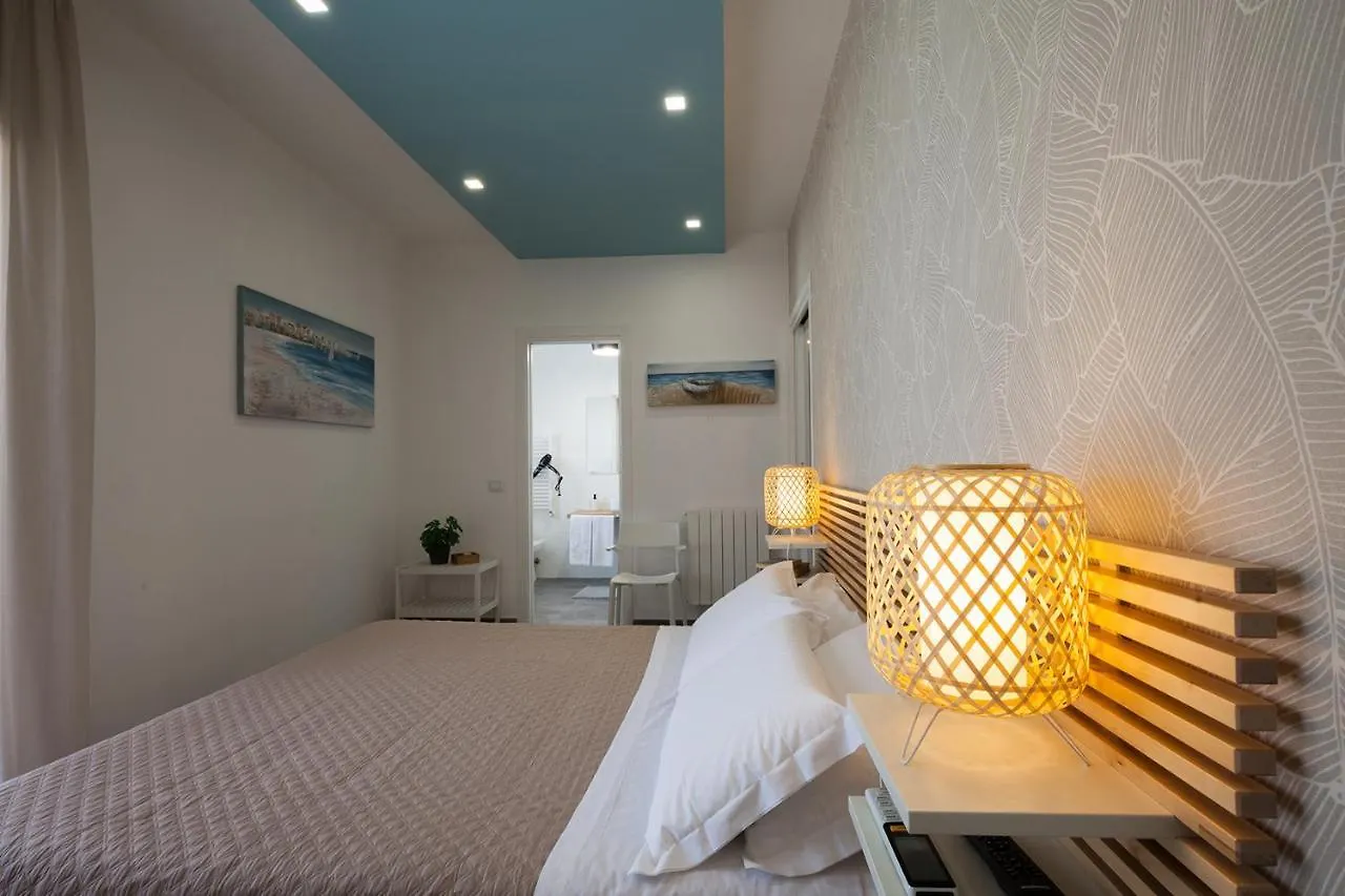 Nerissa Suites&Rooms Terrasini Italien